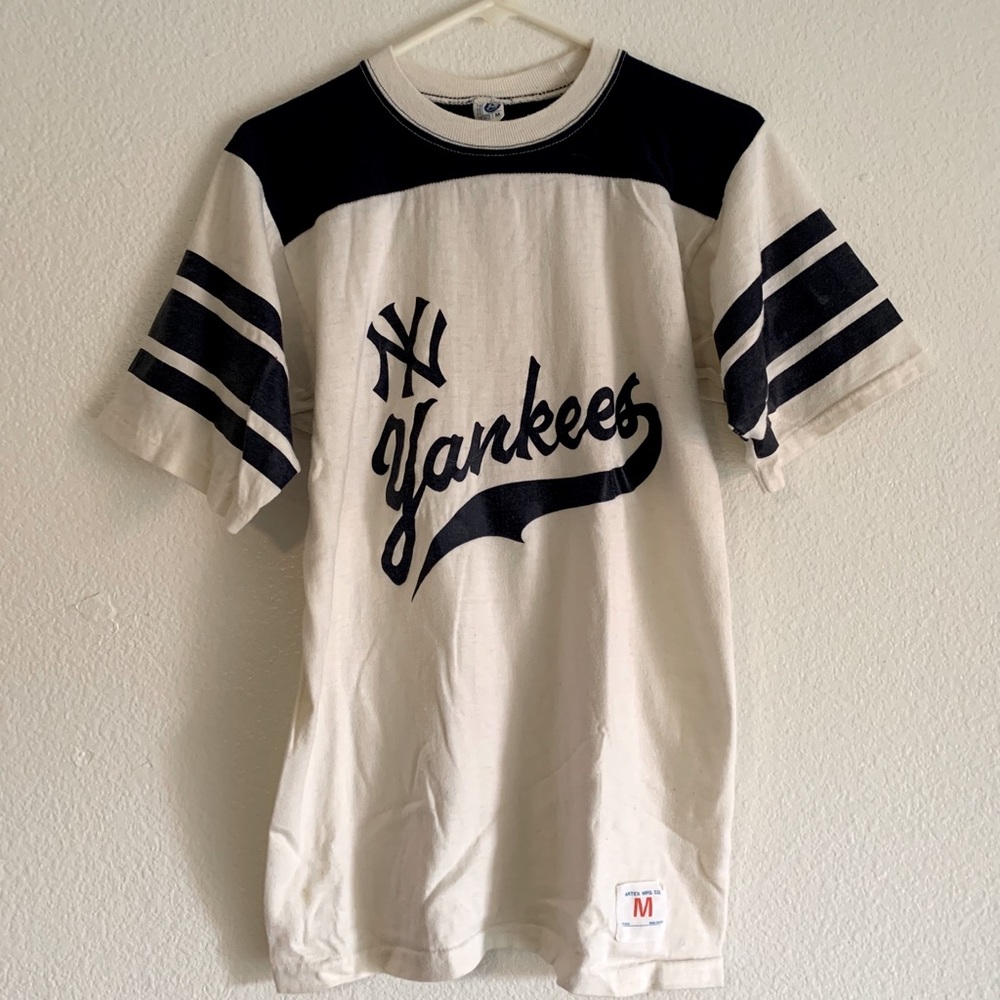 1986 NY baseball T